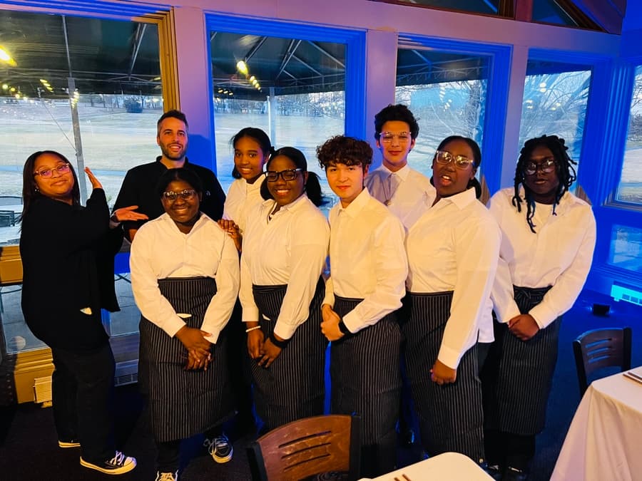 CAVA Sponsors First Annual Golf Invitational & Wine Tasting to Fund Hospitality Scholarships