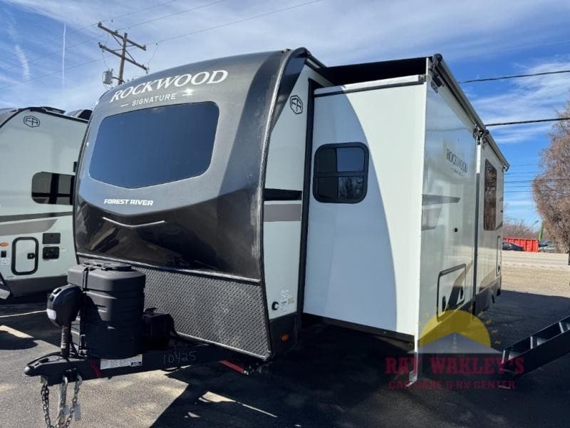 Ray Wakley’s Car Care & RV Center Expands RV Rental Program and Updates Full-Service Operations